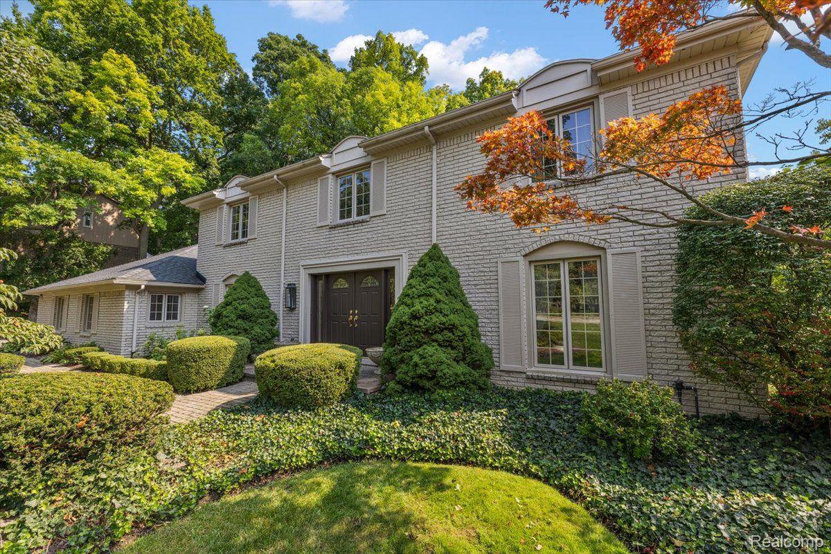 4363 SUNNINGDALE Drive