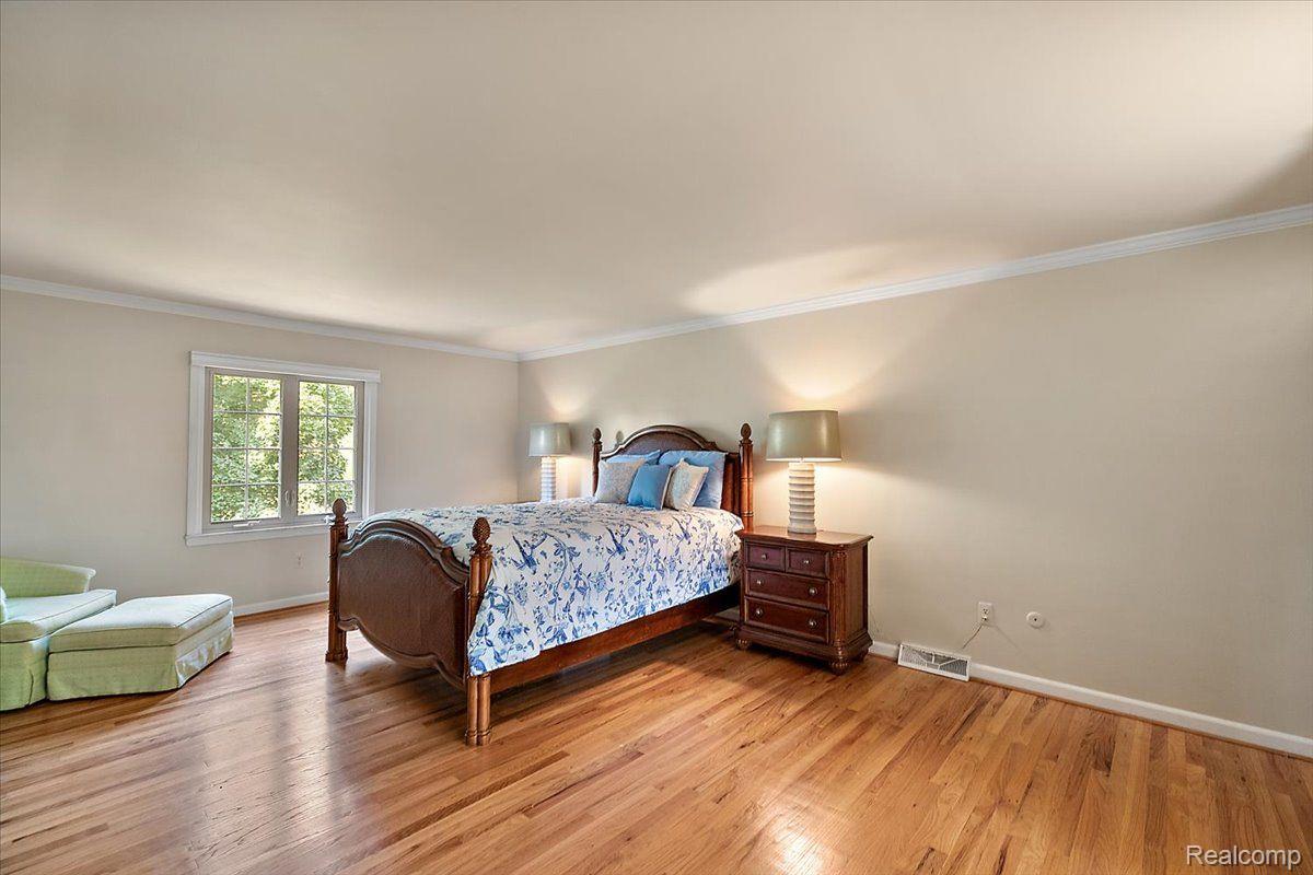 4363 SUNNINGDALE Drive