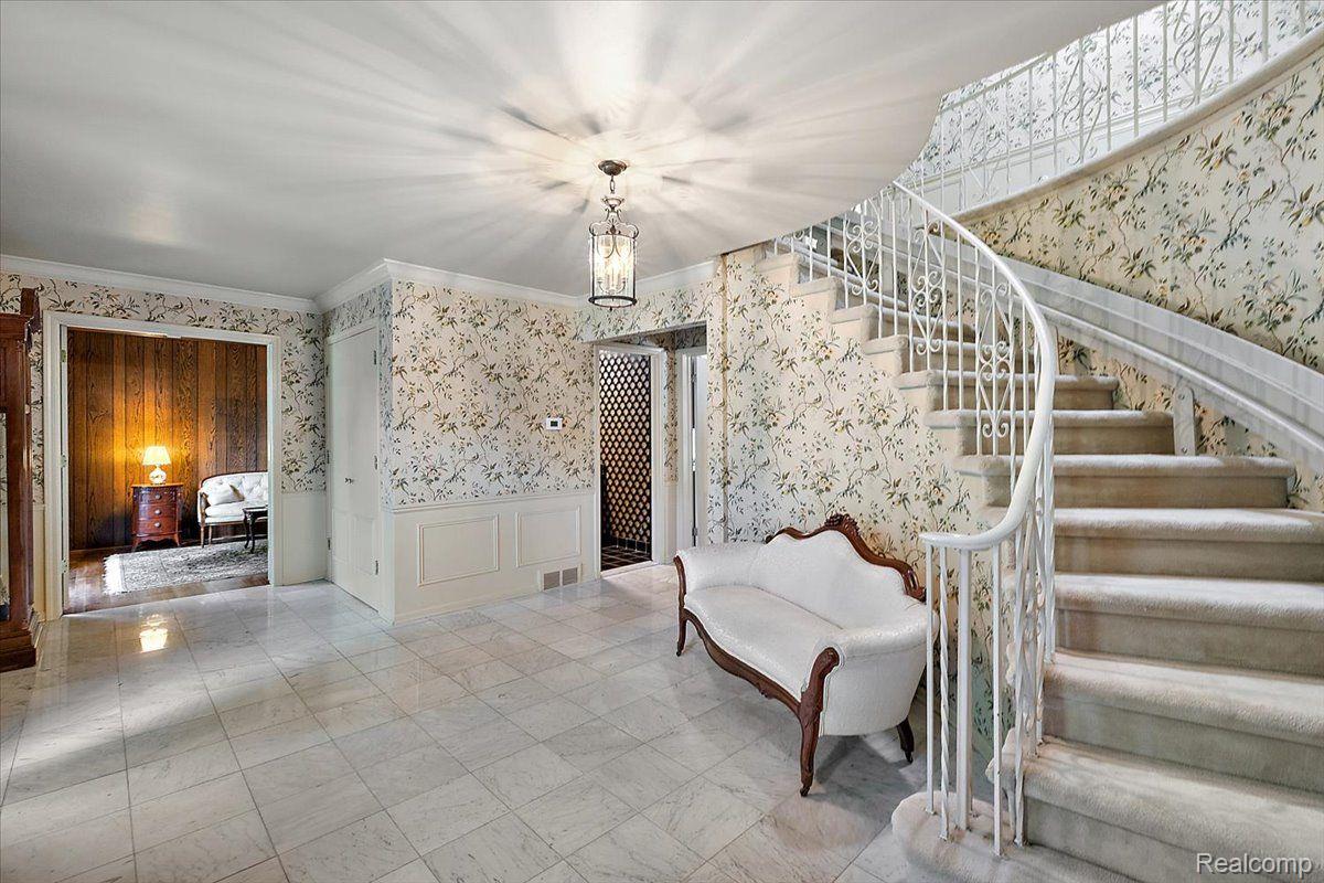 4363 SUNNINGDALE Drive