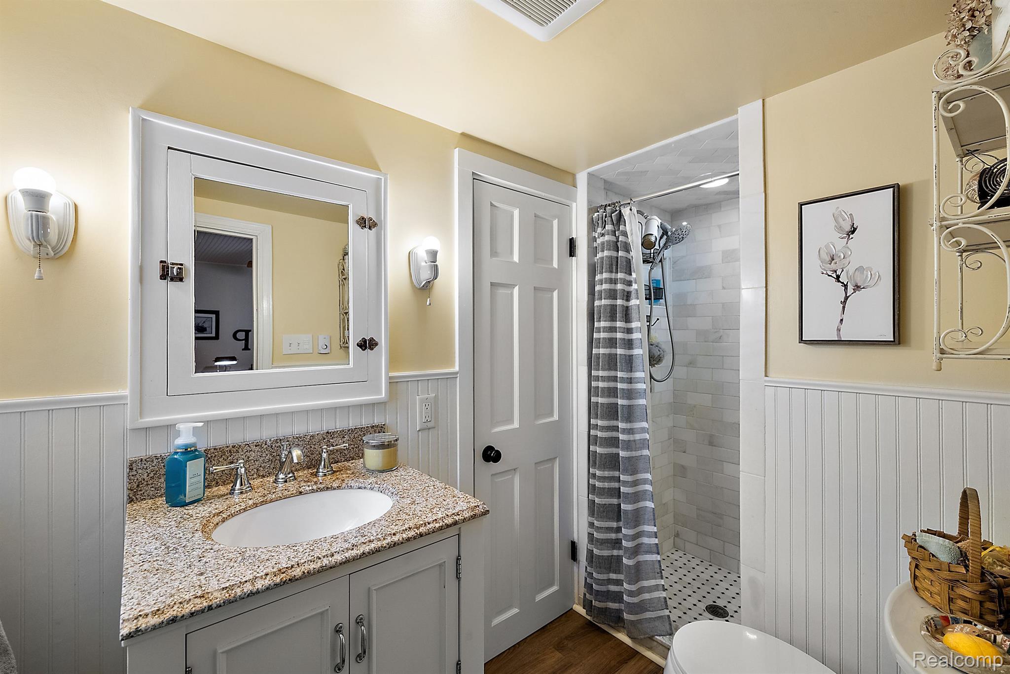 1266 Washington Road