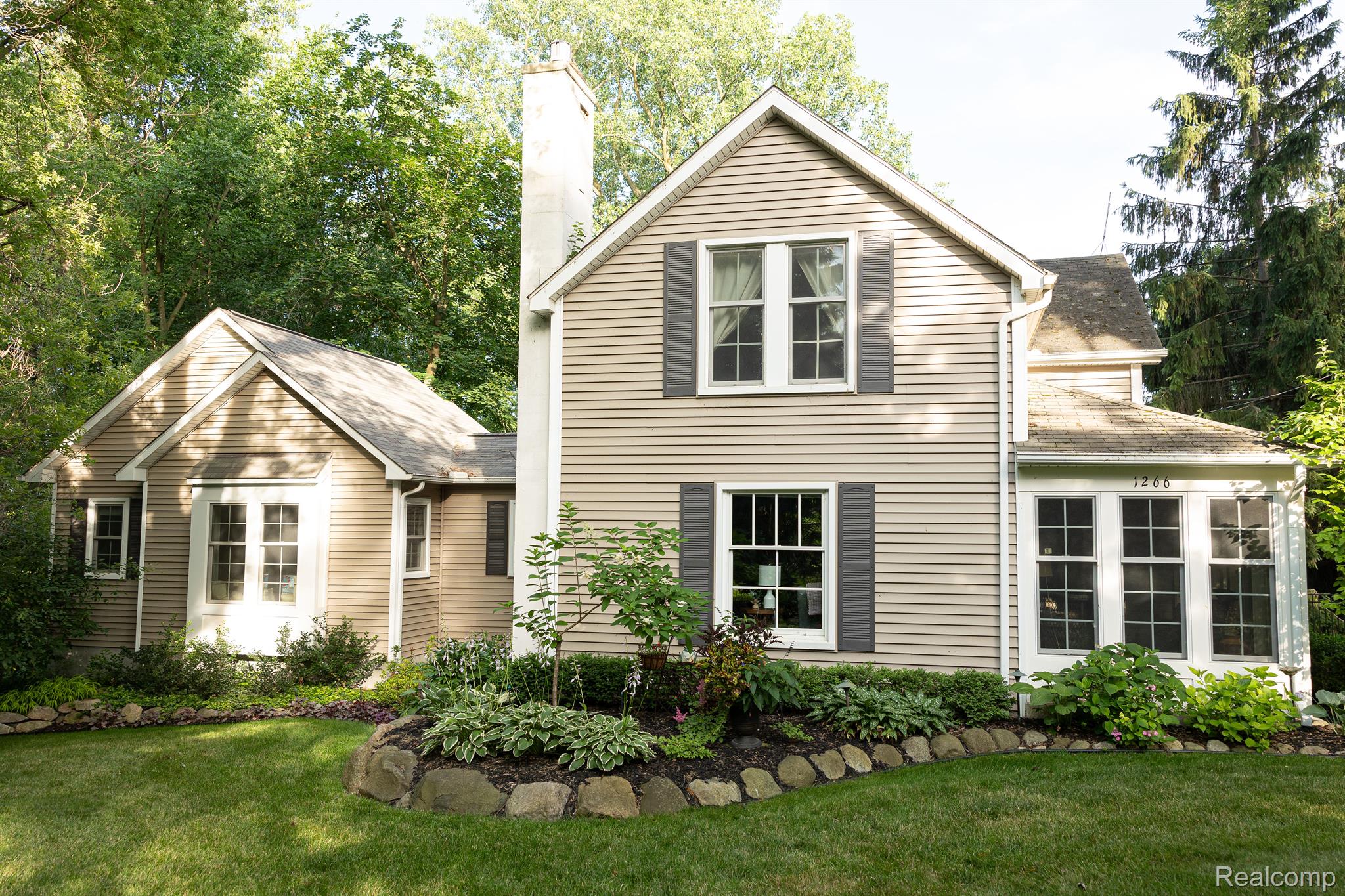 1266 Washington Road