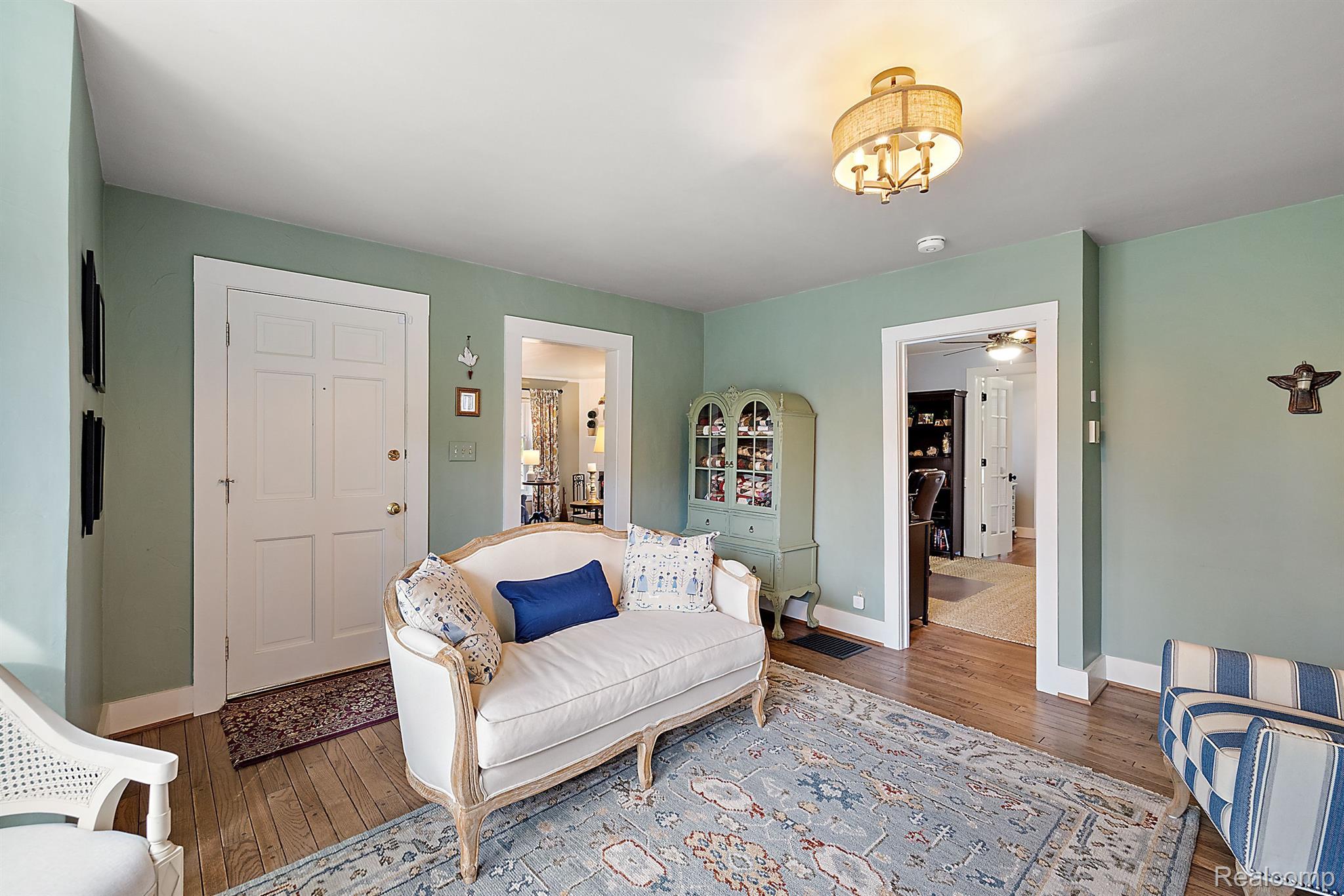 1266 Washington Road