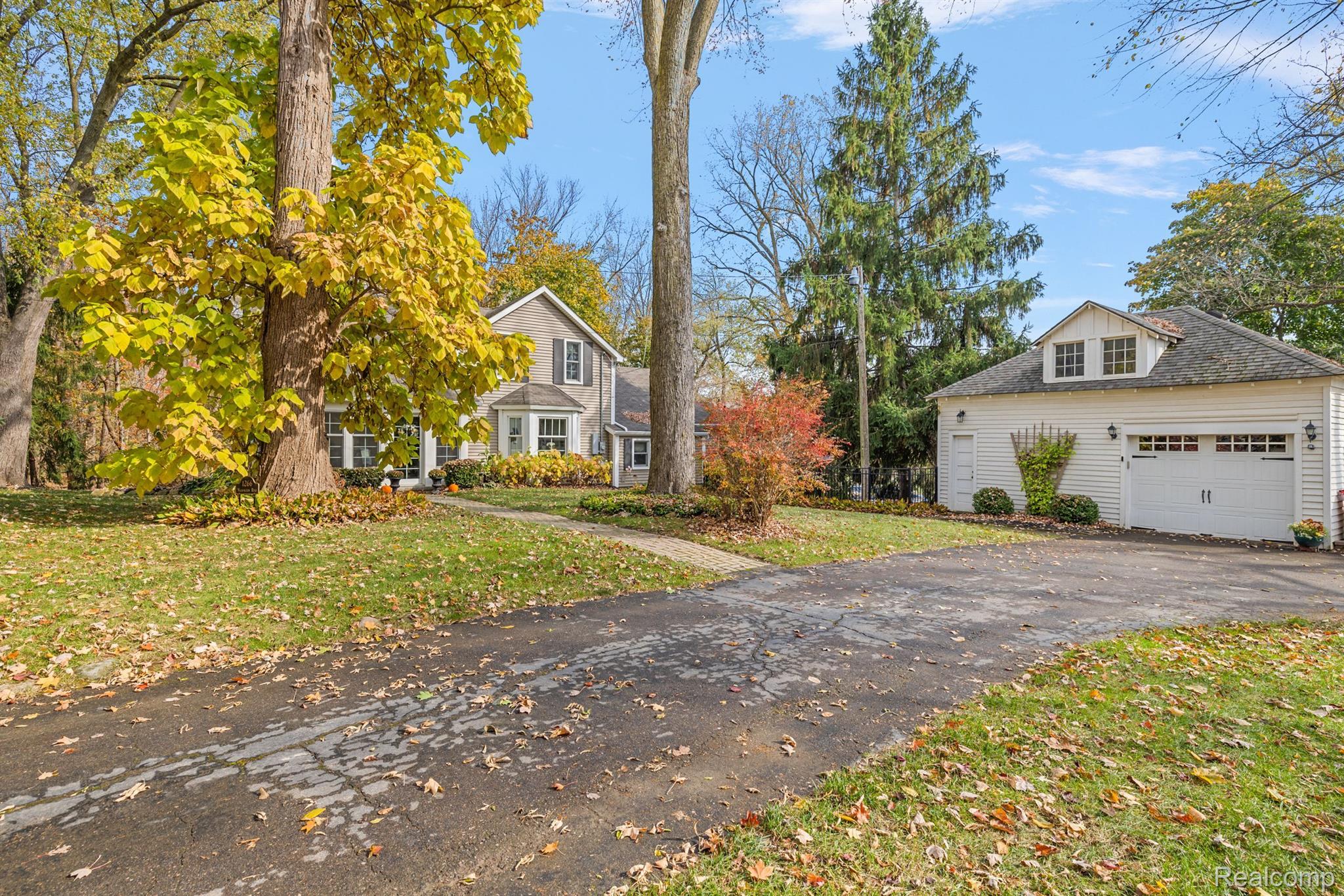 1266 Washington Road