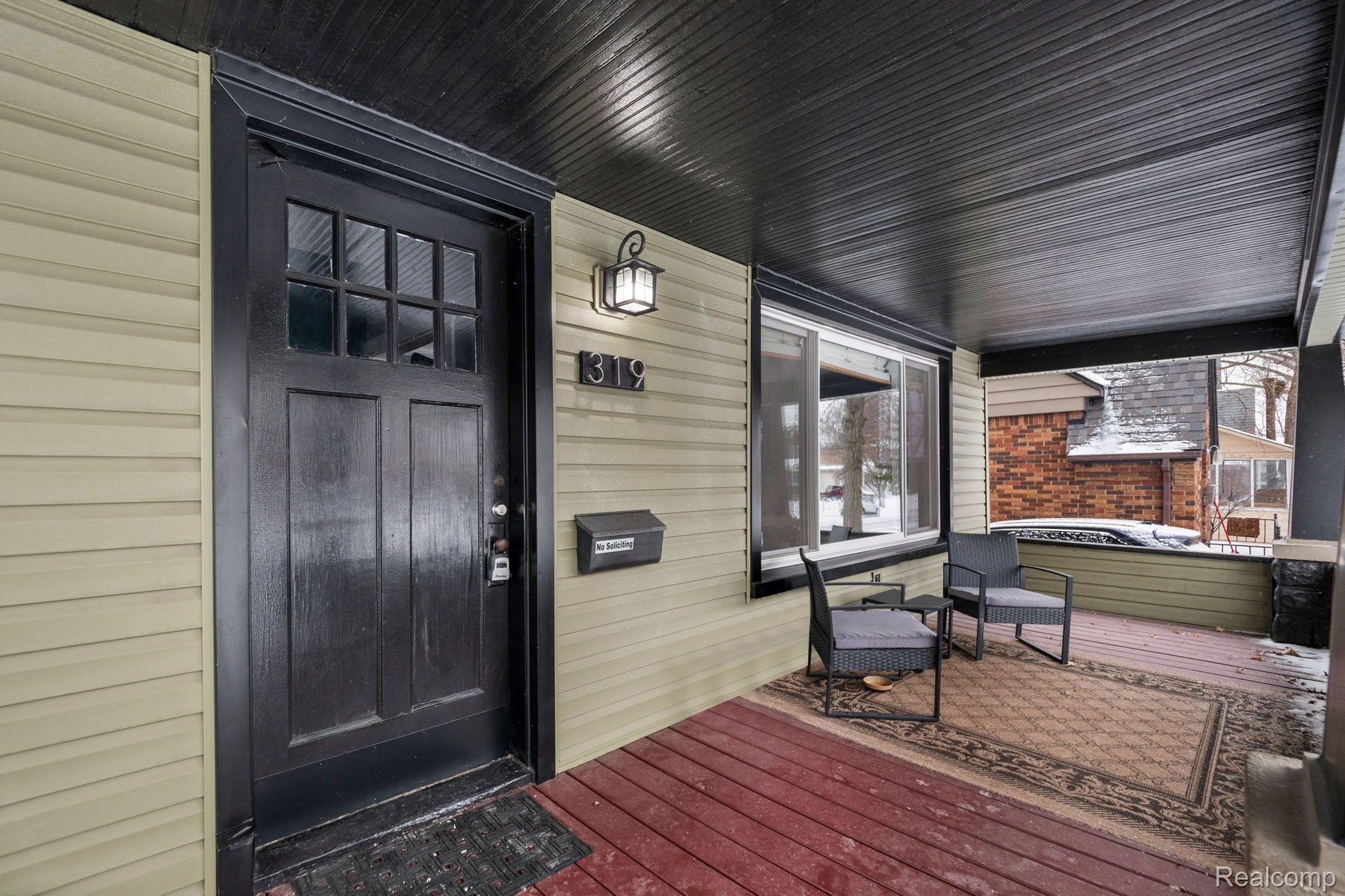 319 E LEWISTON Avenue