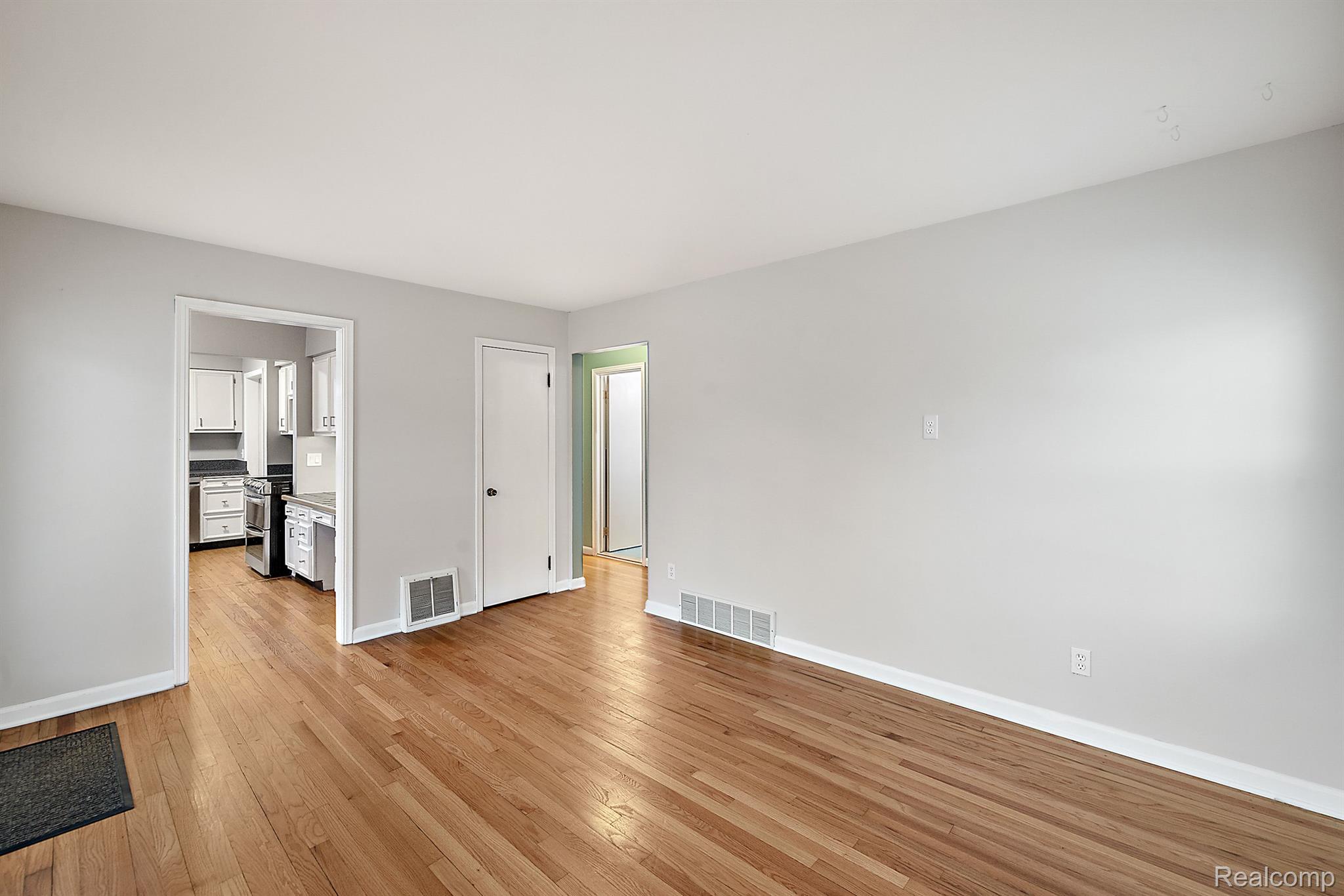 1228 W Windemere Avenue