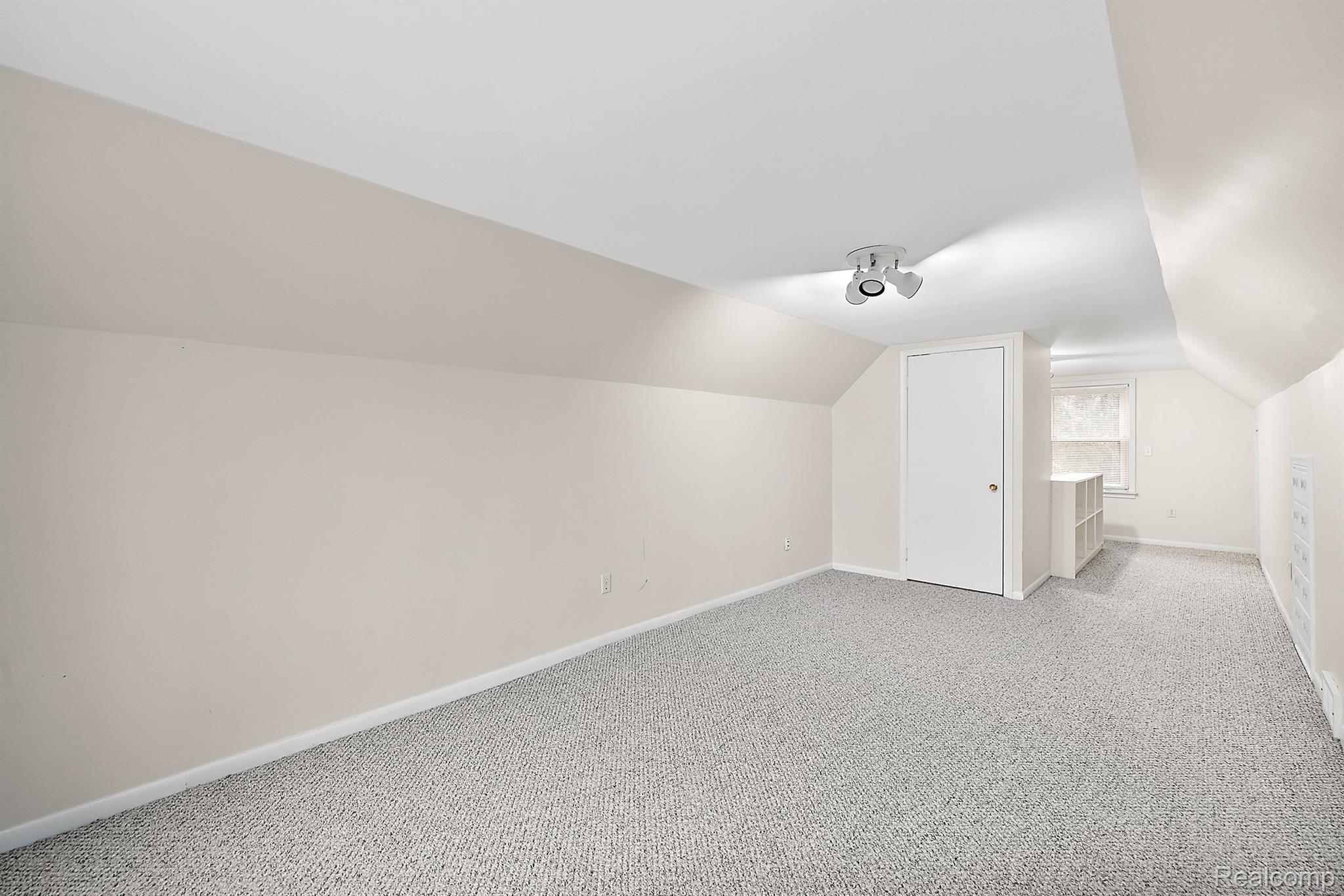 1228 W Windemere Avenue