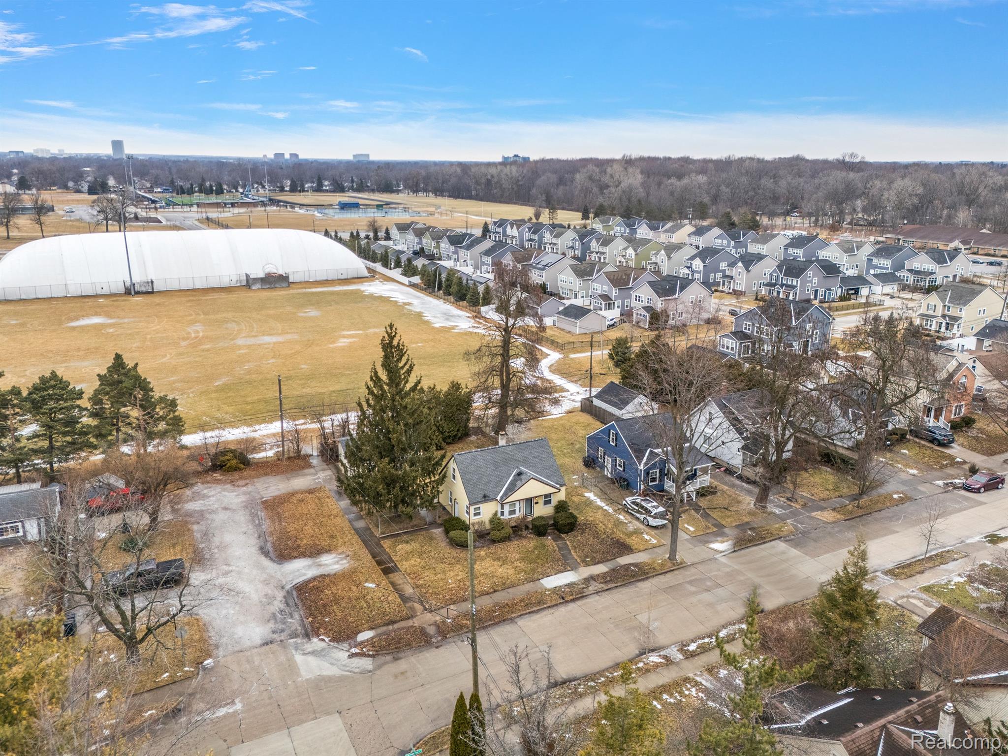 1228 W Windemere Avenue