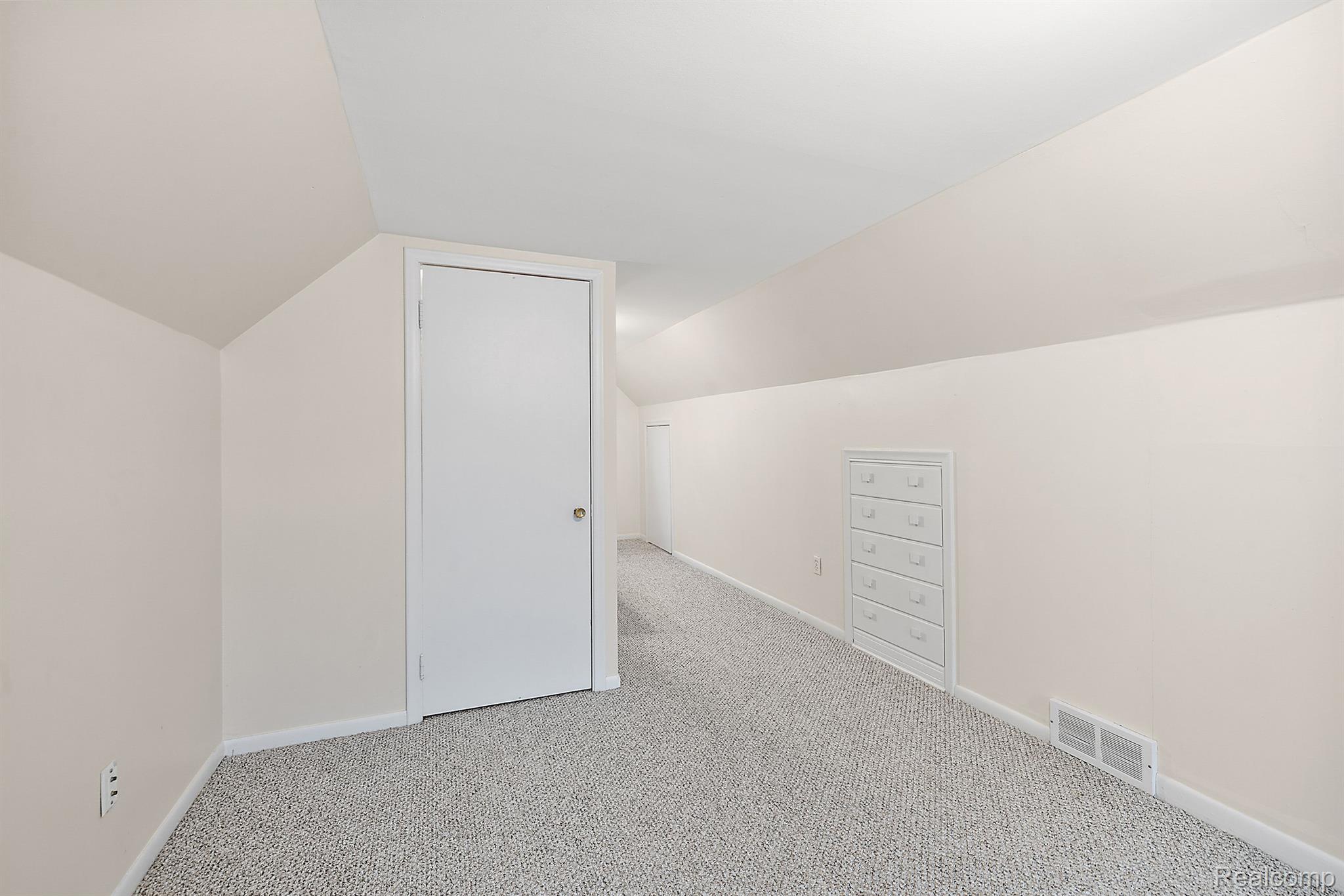 1228 W Windemere Avenue