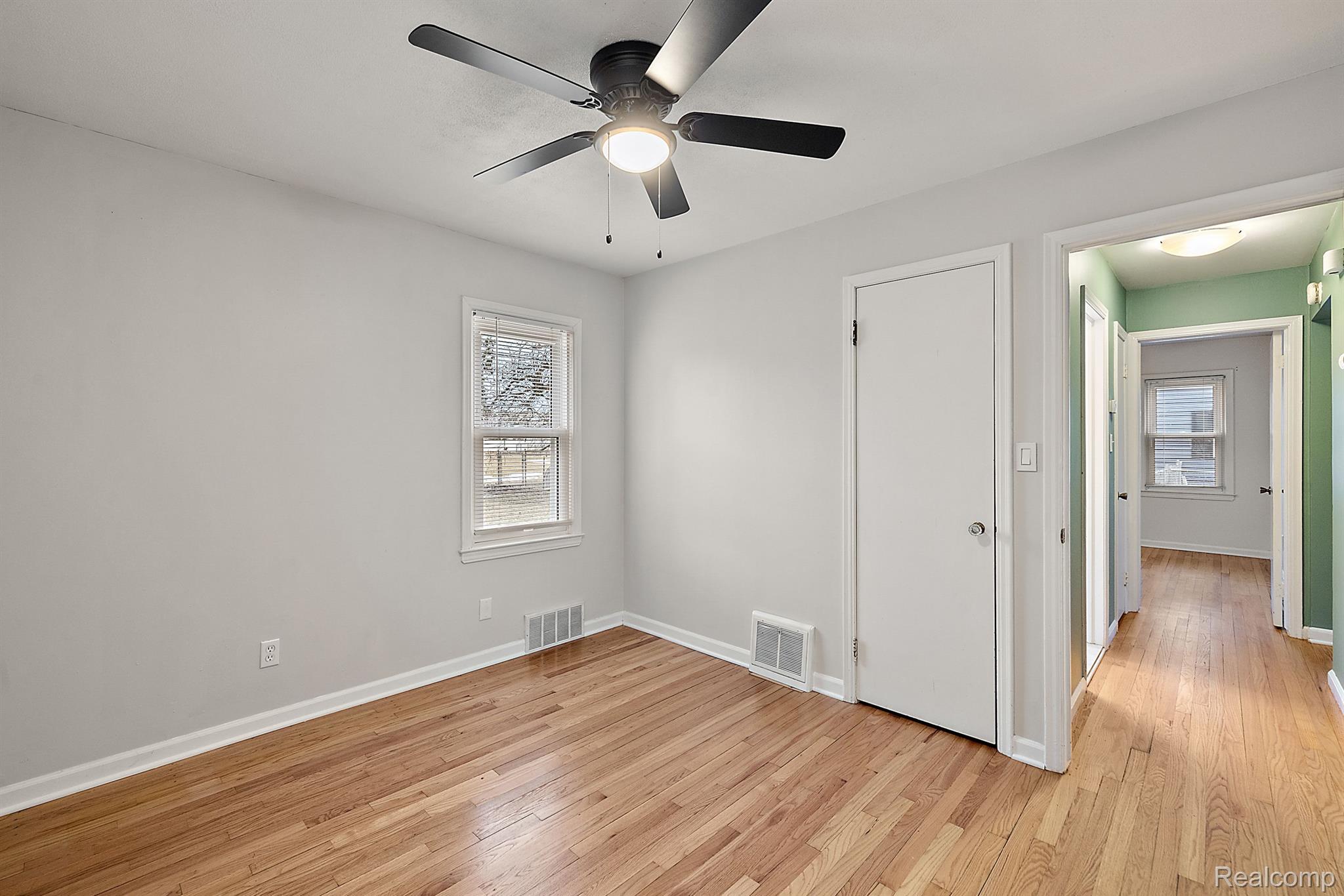 1228 W Windemere Avenue