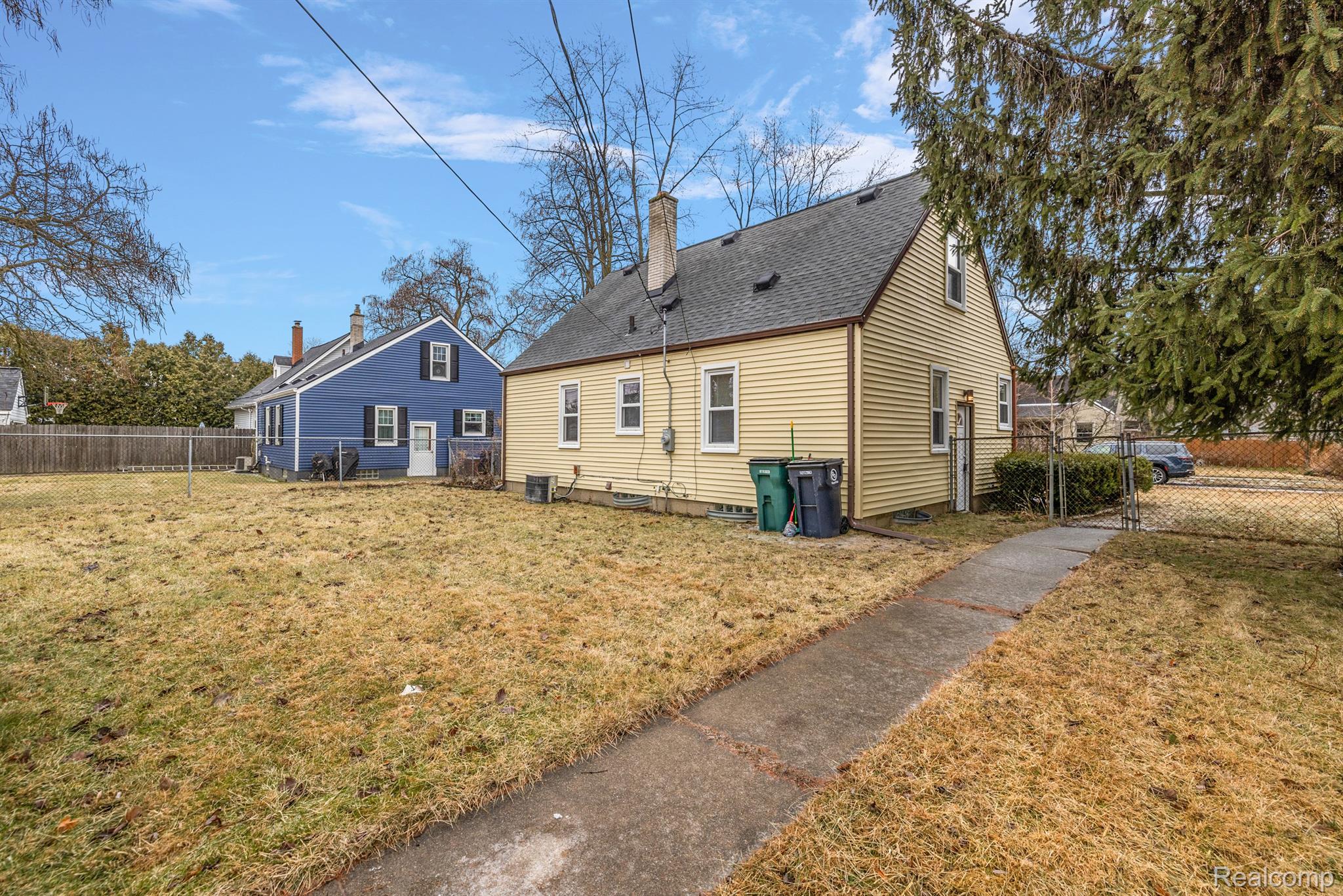 1228 W Windemere Avenue