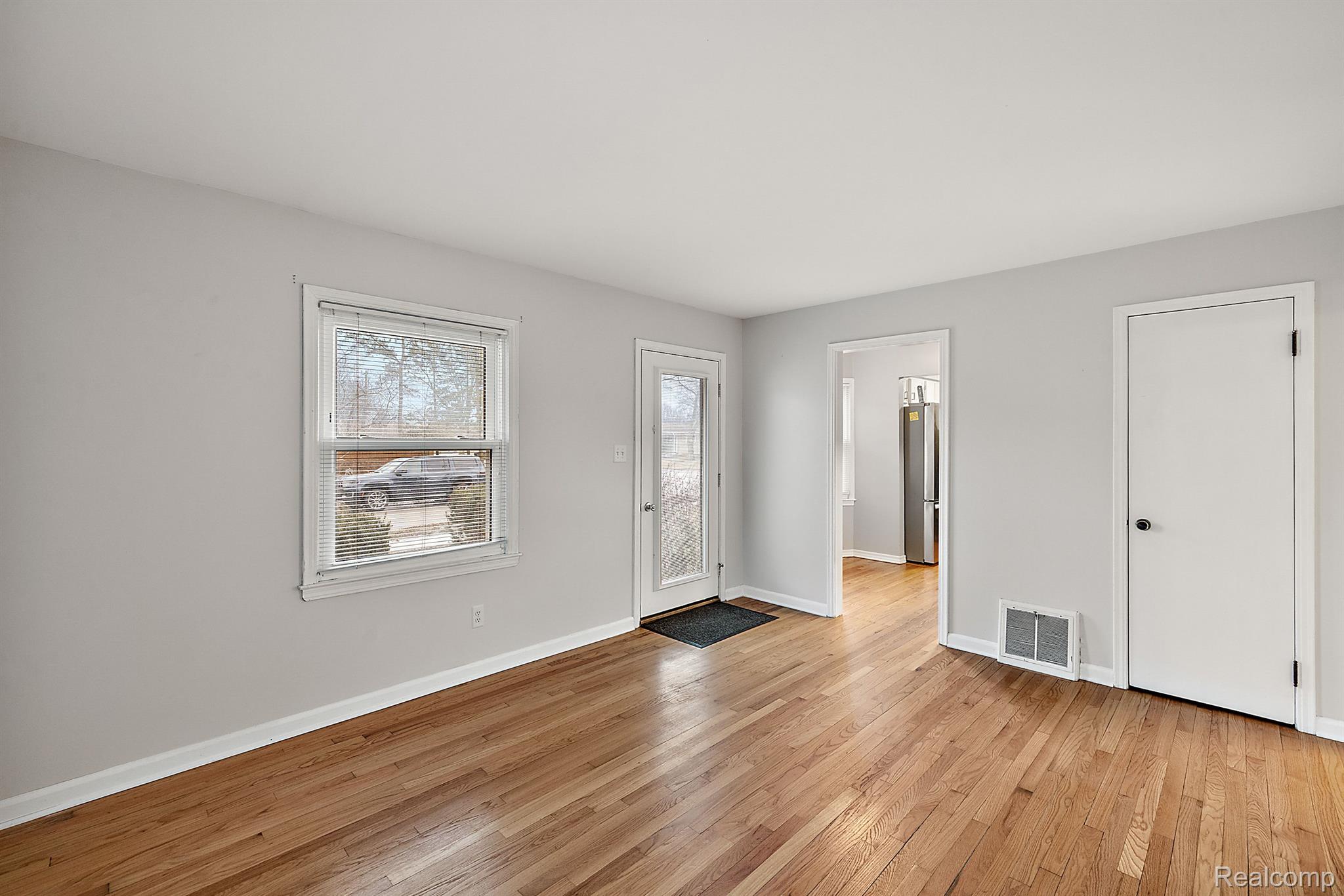 1228 W Windemere Avenue