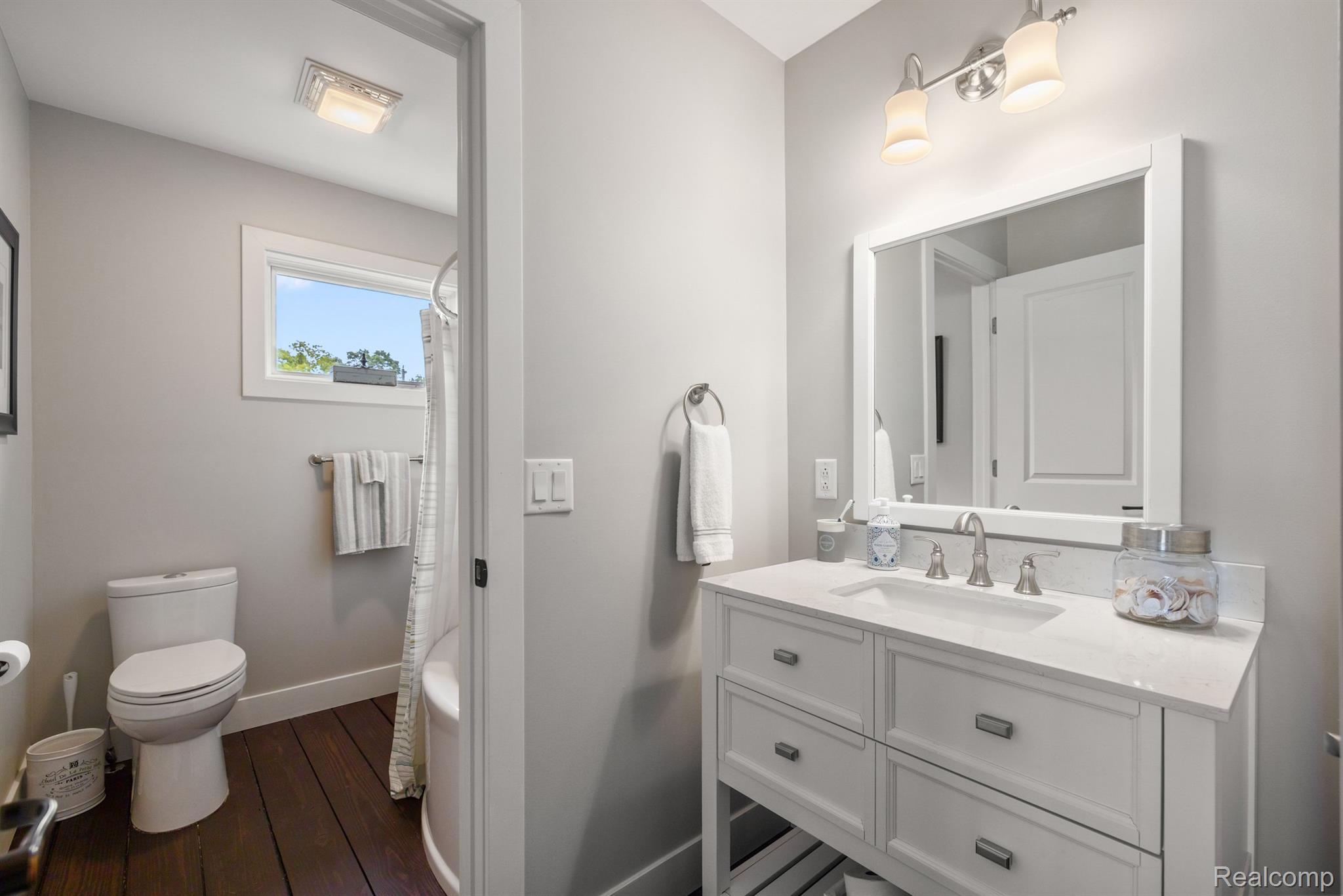 2087 Dunwoodie Court