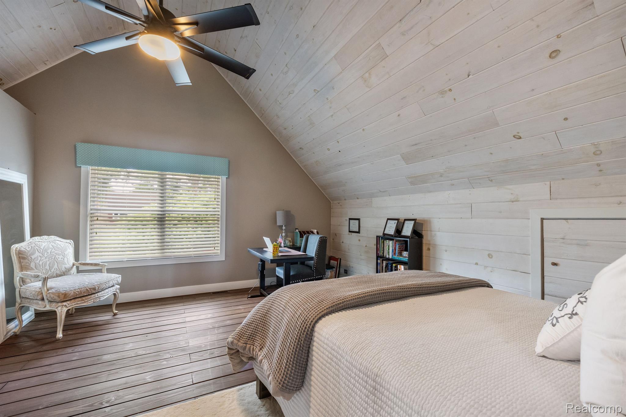 2087 Dunwoodie Court