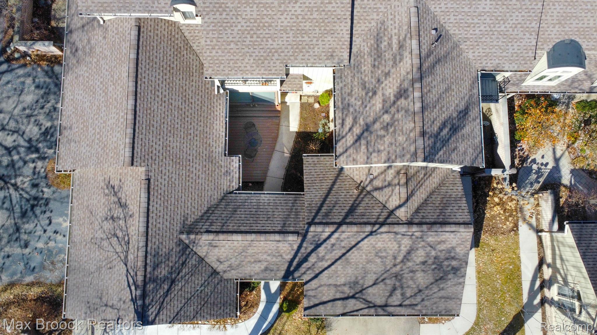 1173 GLENPOINTE Court