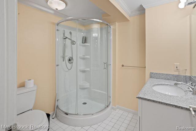 1173 GLENPOINTE Court