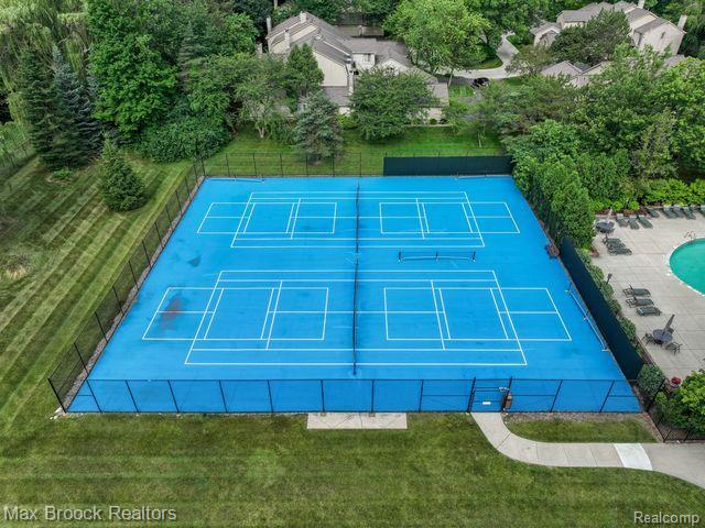 1173 GLENPOINTE Court