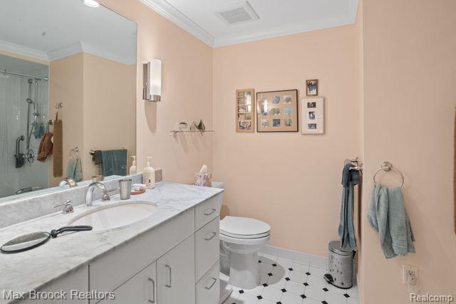 1173 GLENPOINTE Court