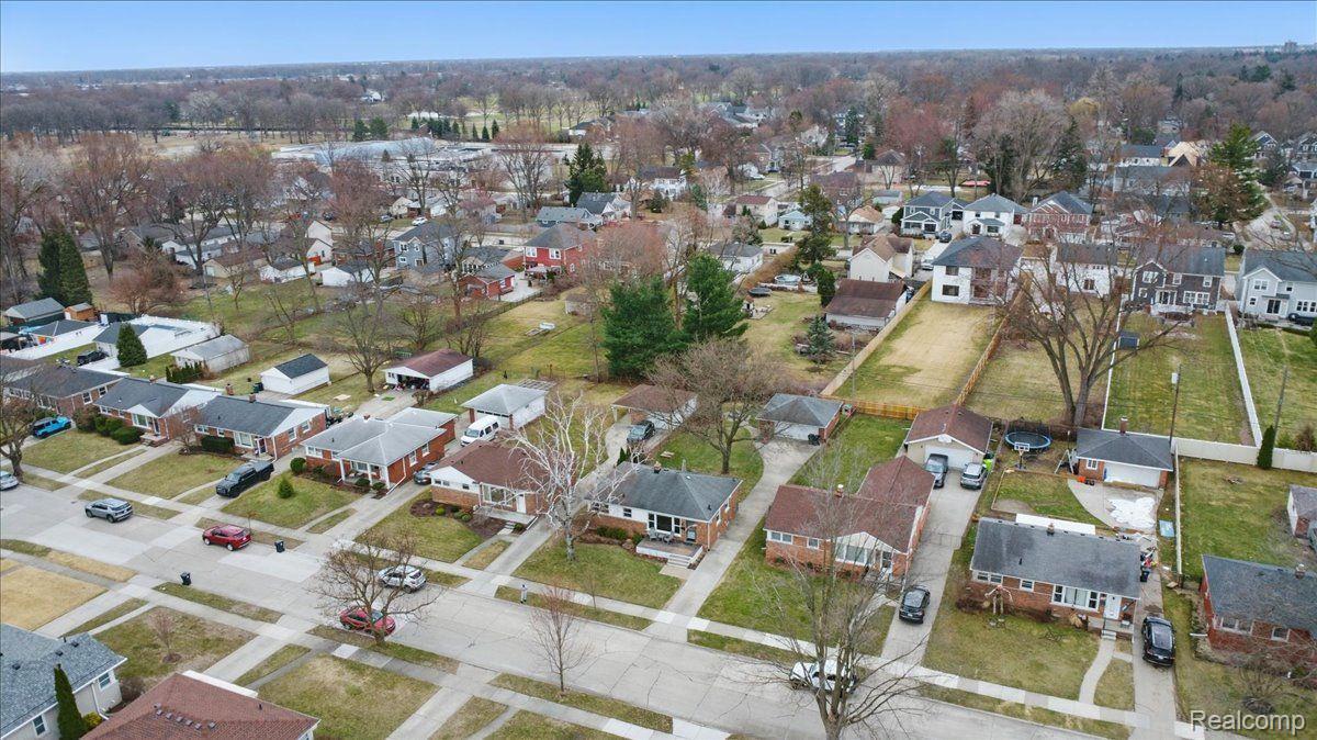 524 E LA SALLE Avenue