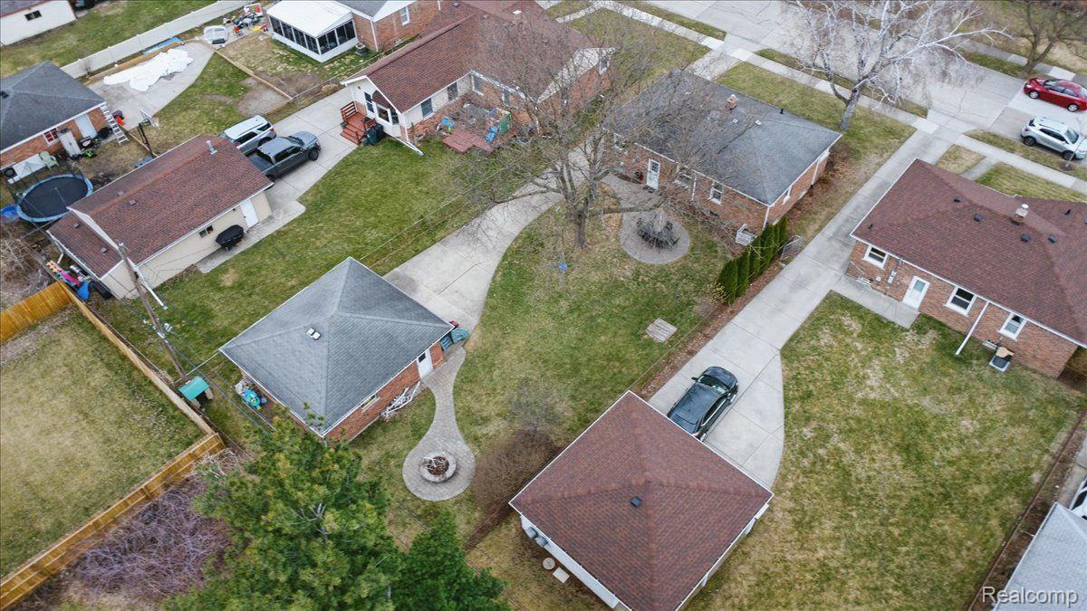 524 E LA SALLE Avenue