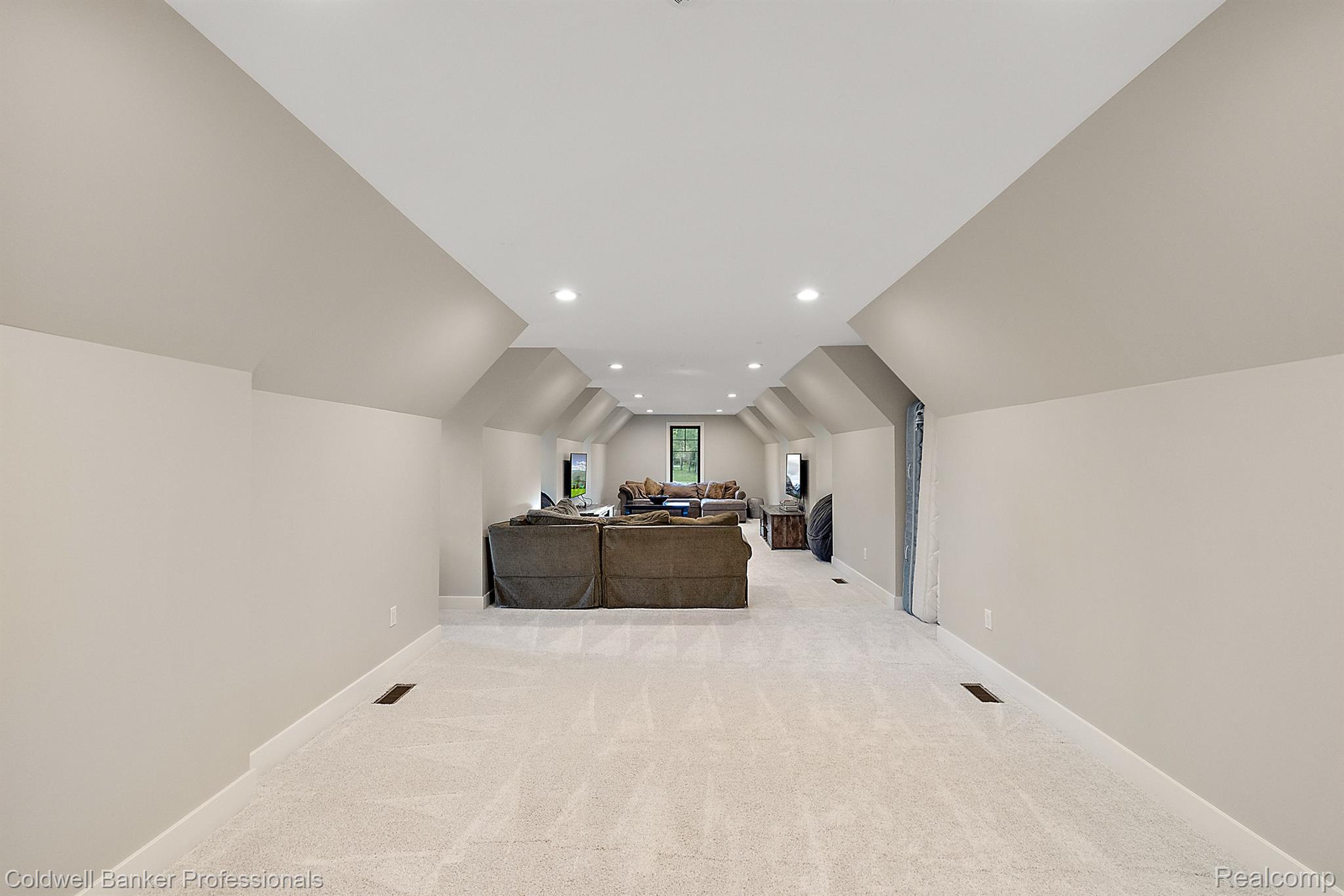 300 N COATS Road