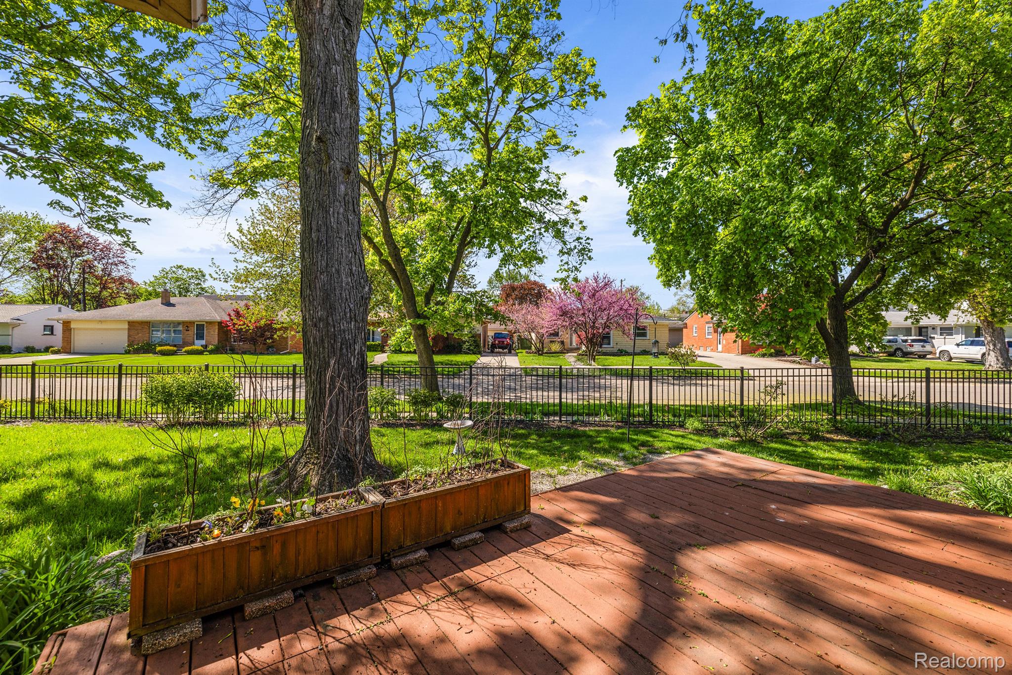 3907 Auburn Drive
