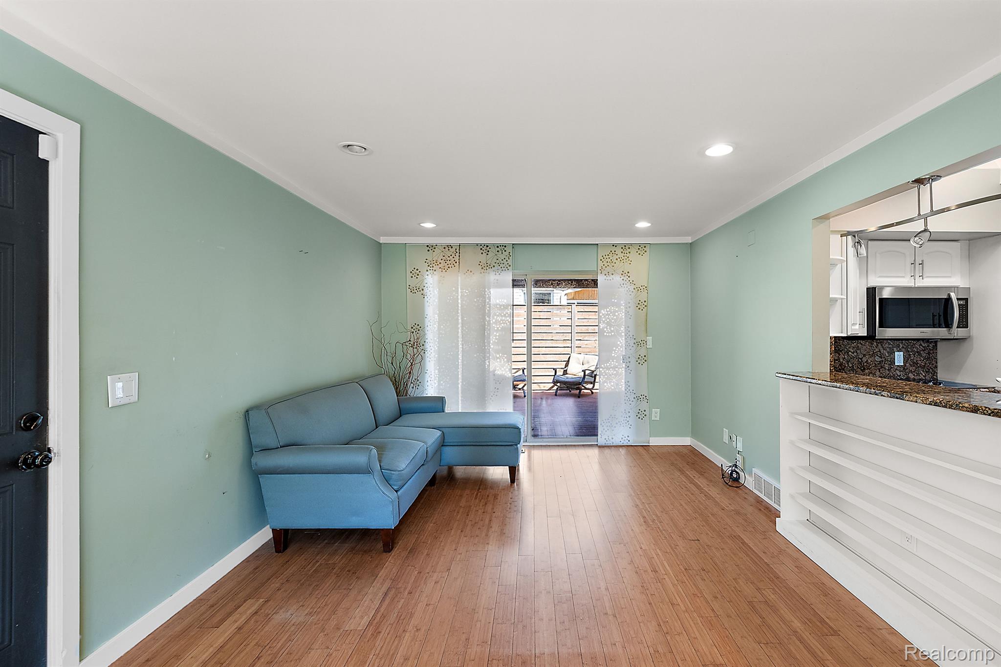 3907 Auburn Drive