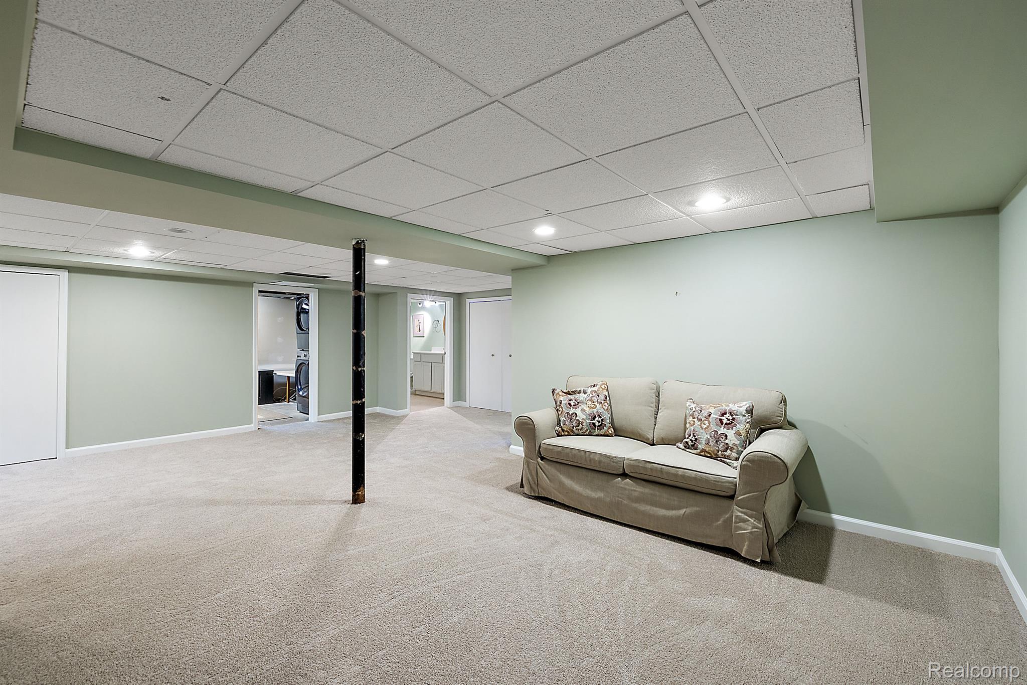 3907 Auburn Drive