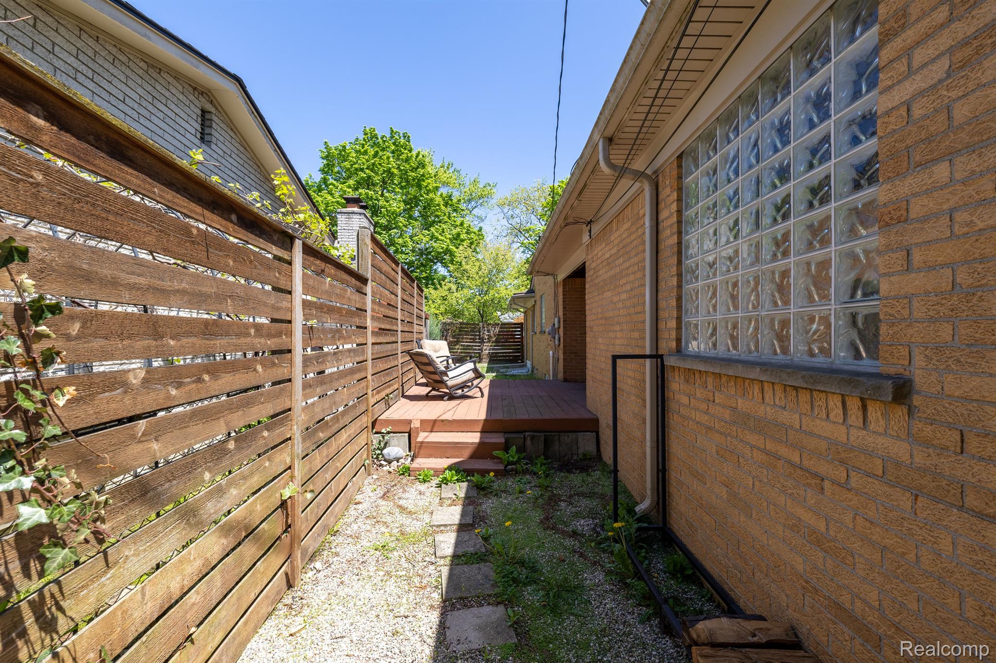 3907 Auburn Drive