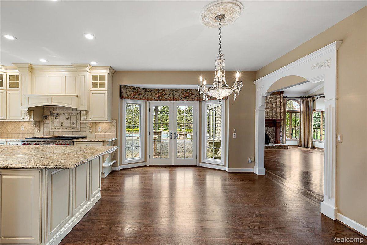 152 Oakbridge Drive