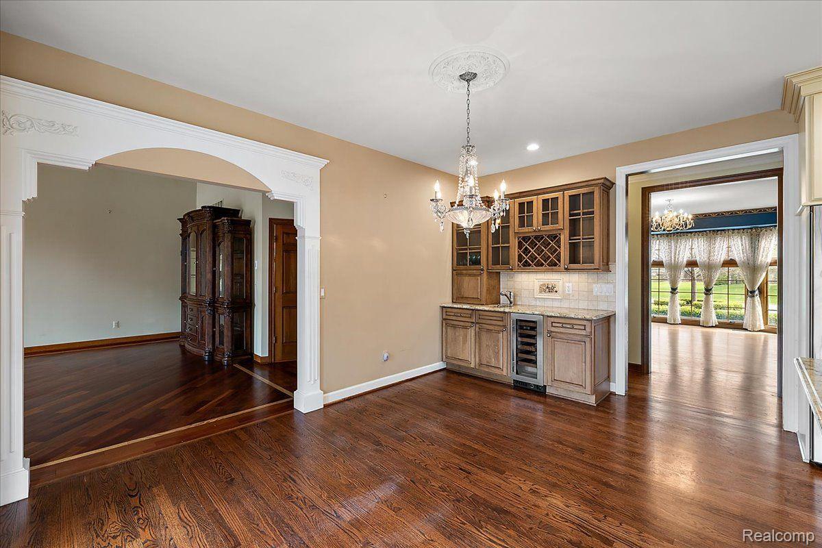 152 Oakbridge Drive