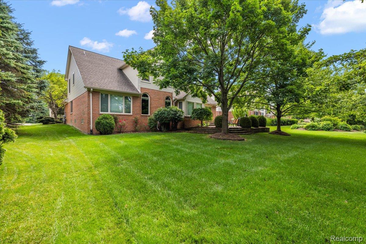 6591 Tree Knoll Drive