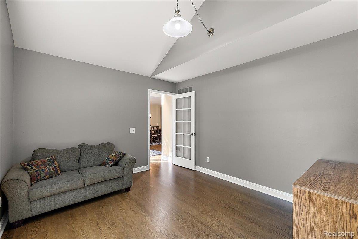 6591 Tree Knoll Drive