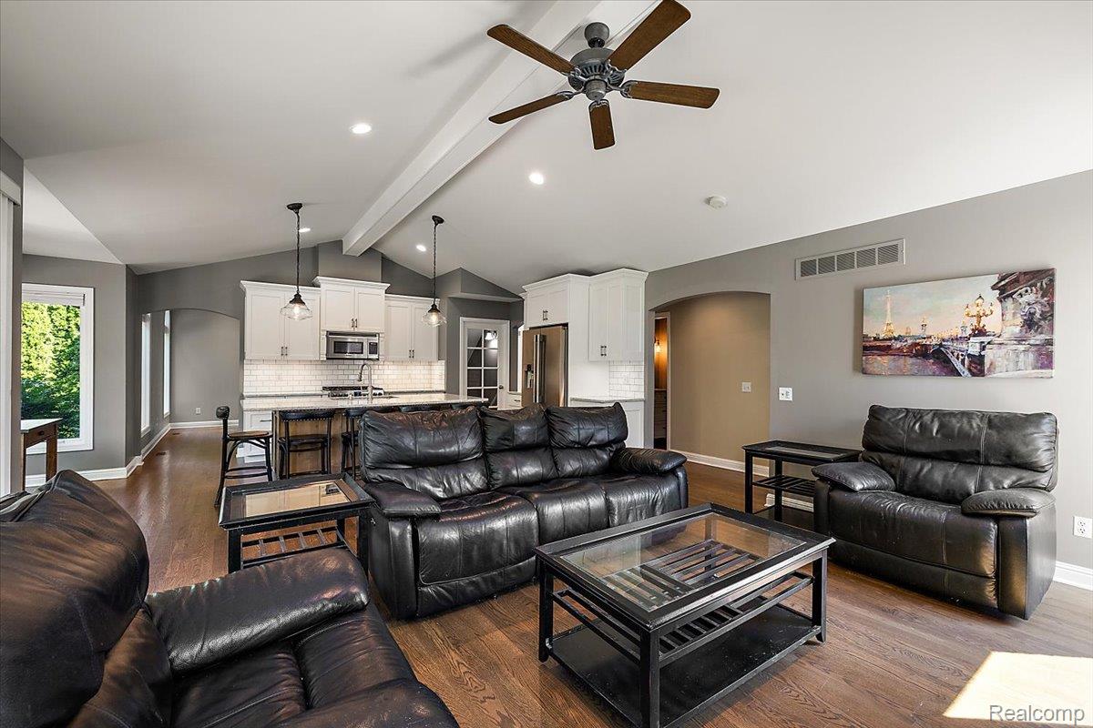 6591 Tree Knoll Drive