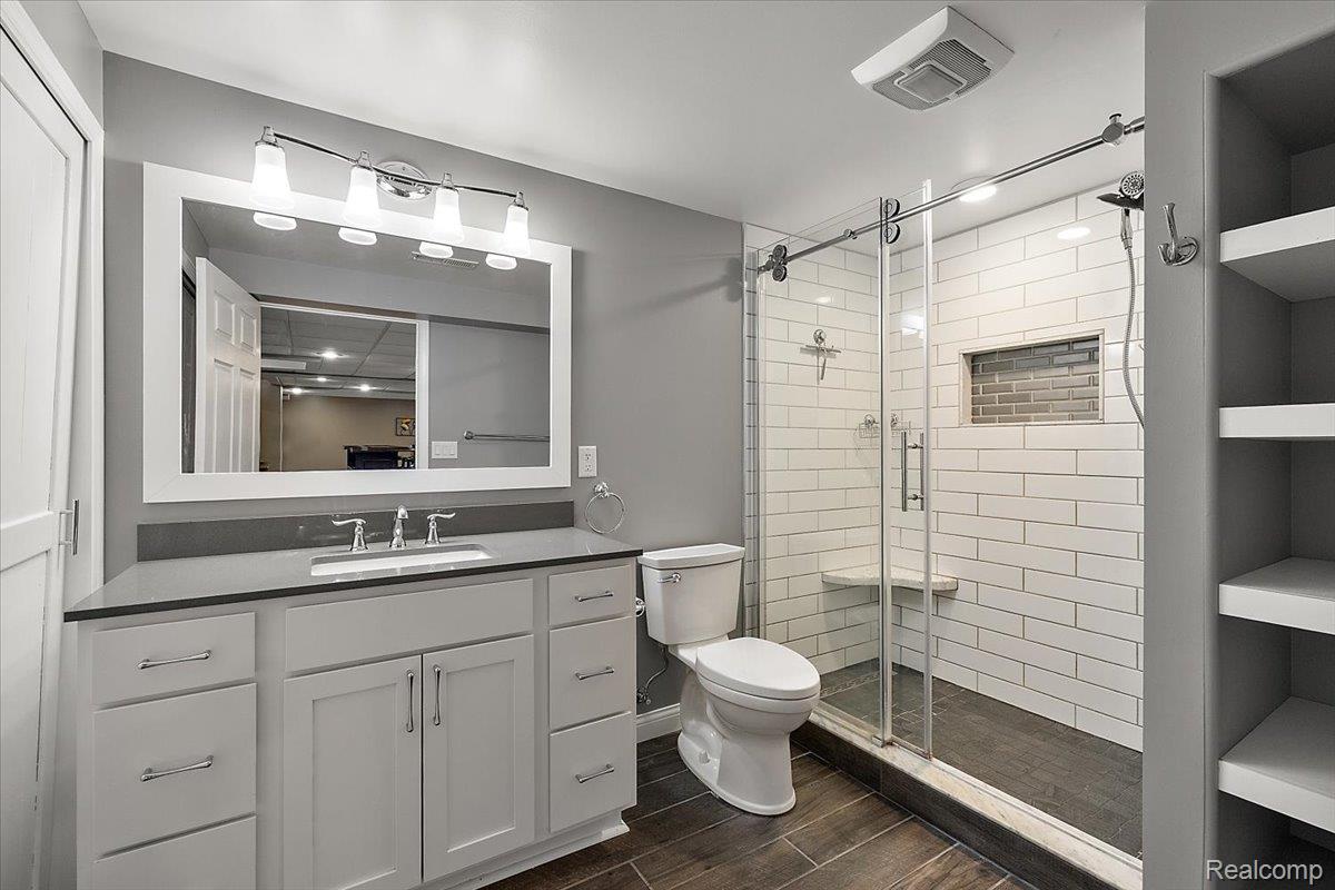 6591 Tree Knoll Drive