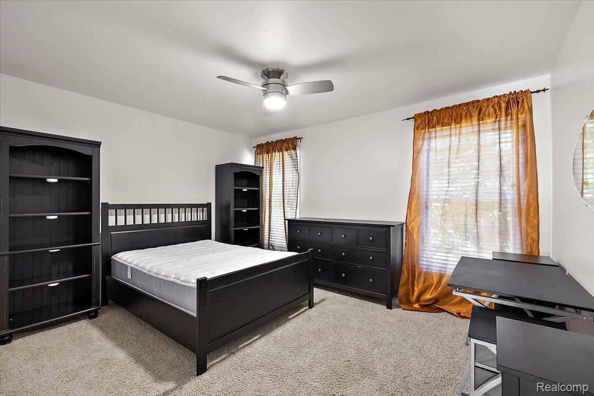 6591 Tree Knoll Drive