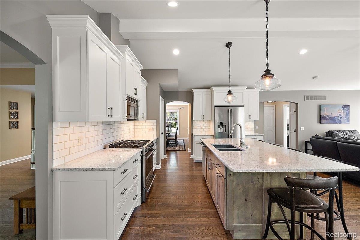 6591 Tree Knoll Drive