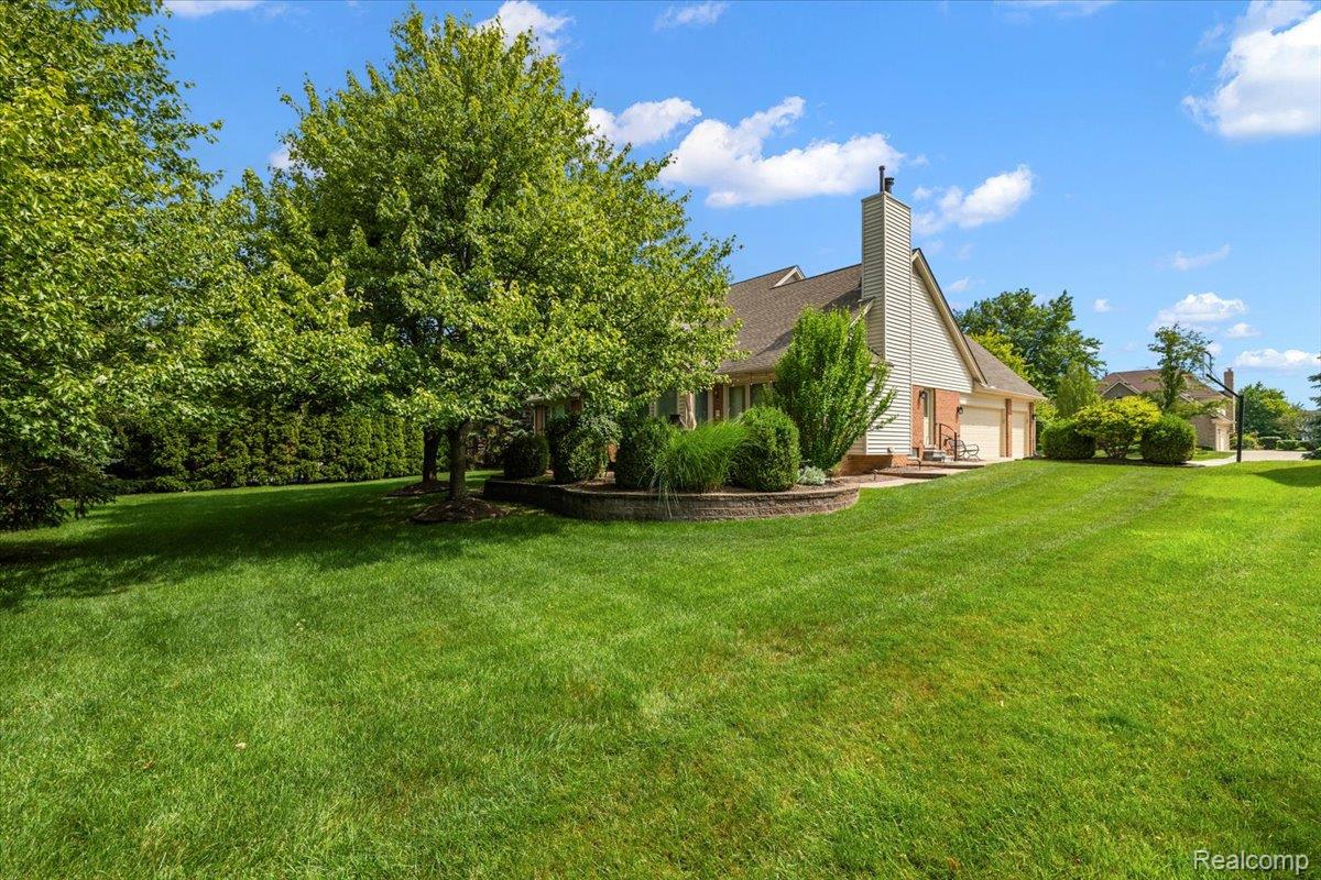 6591 Tree Knoll Drive