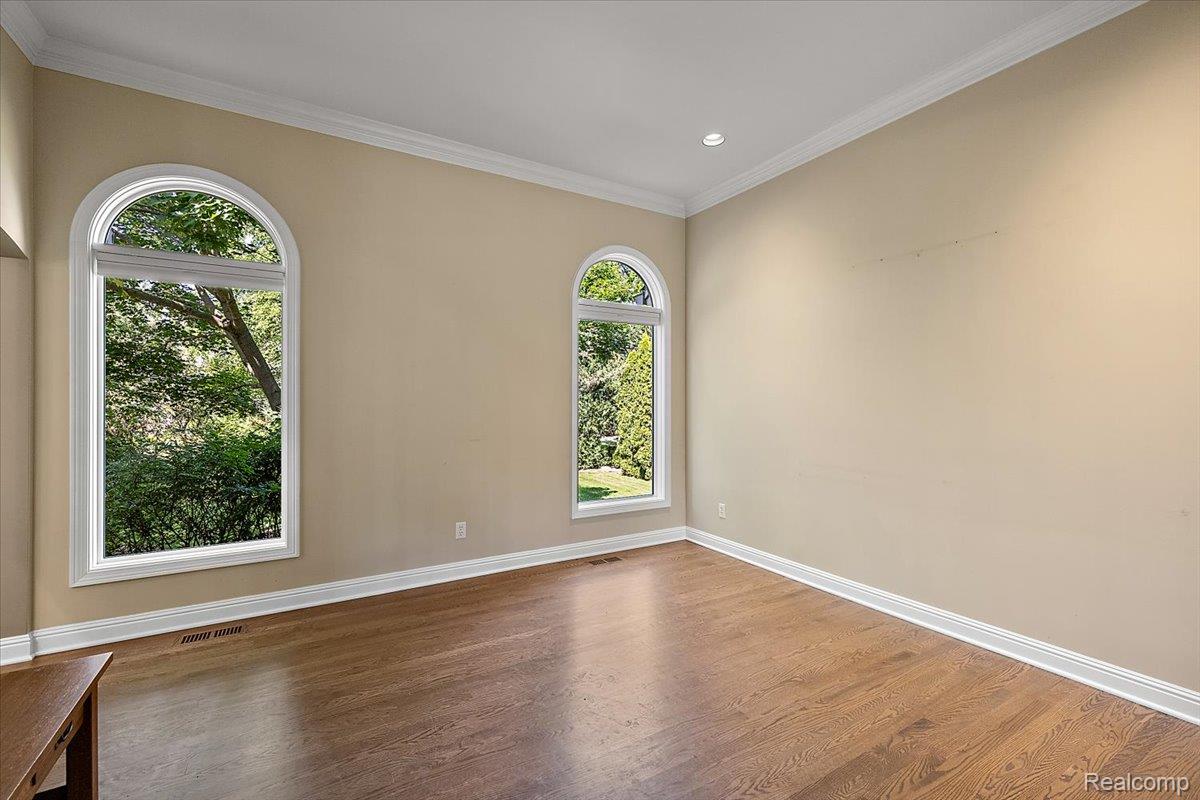 6591 Tree Knoll Drive