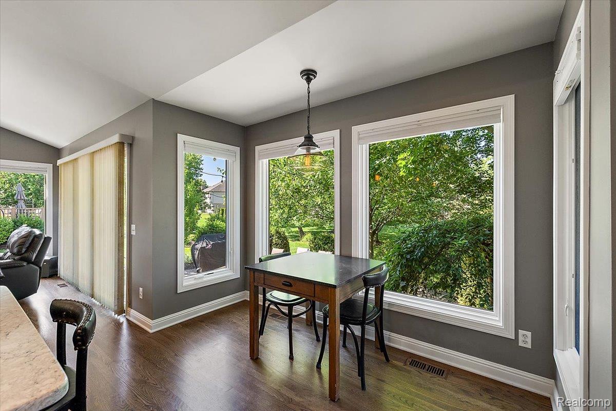 6591 Tree Knoll Drive