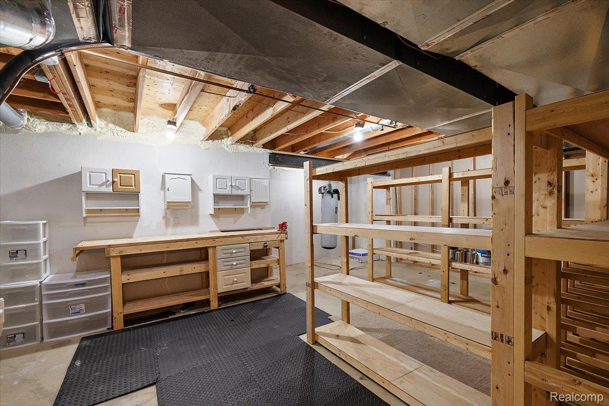 6591 Tree Knoll Drive