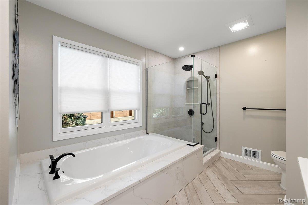 6591 Tree Knoll Drive