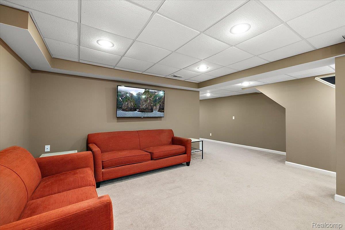 6591 Tree Knoll Drive