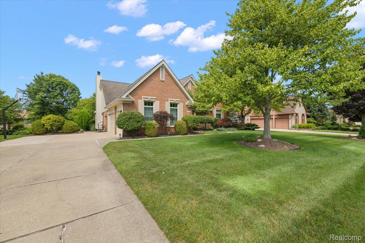 6591 Tree Knoll Drive