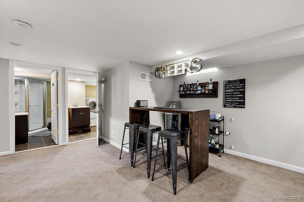 1862 E Lincoln Street