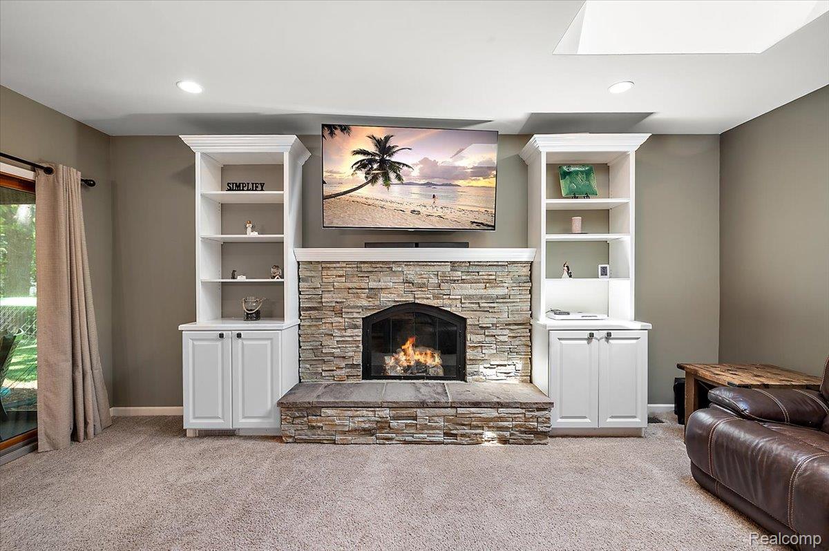 2283 Traverse Drive