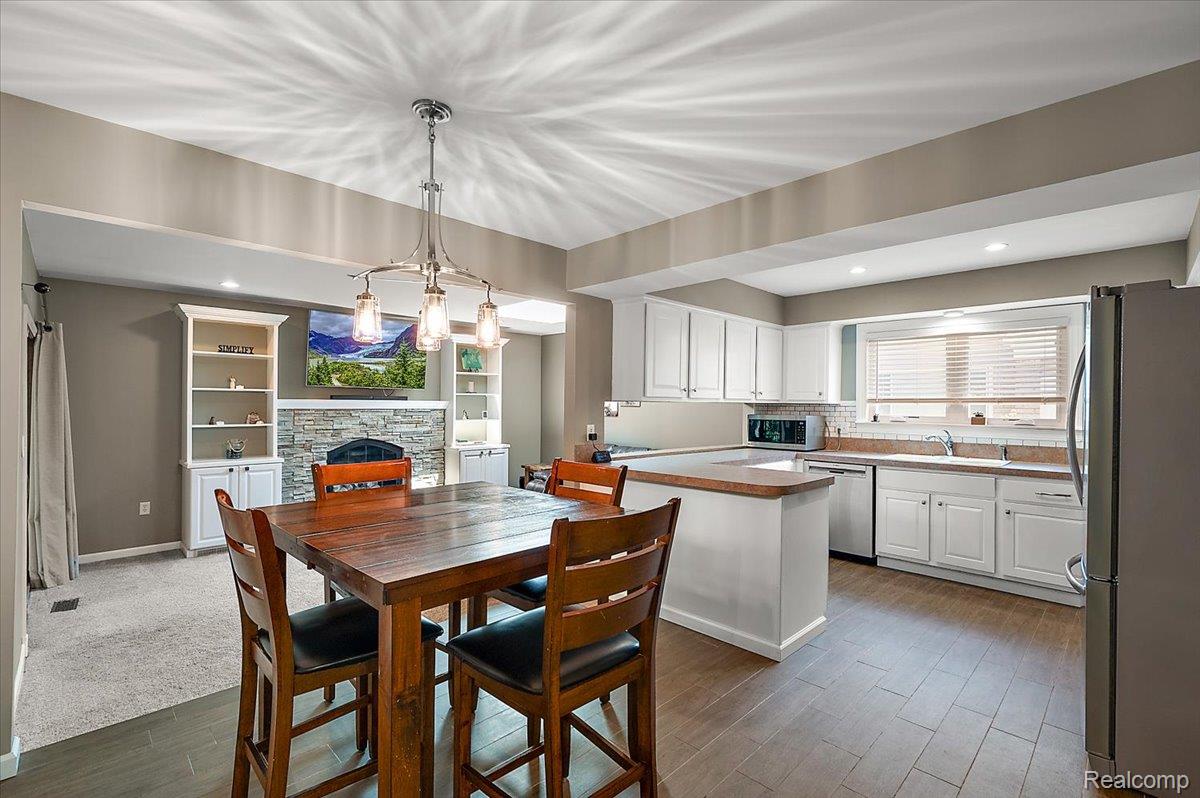 2283 Traverse Drive