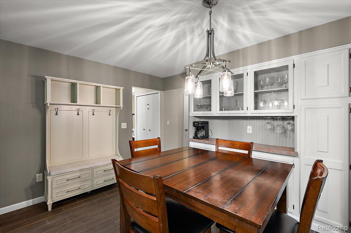 2283 Traverse Drive