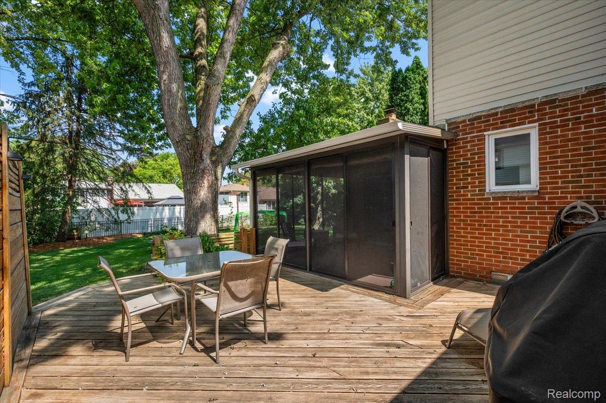 2283 Traverse Drive