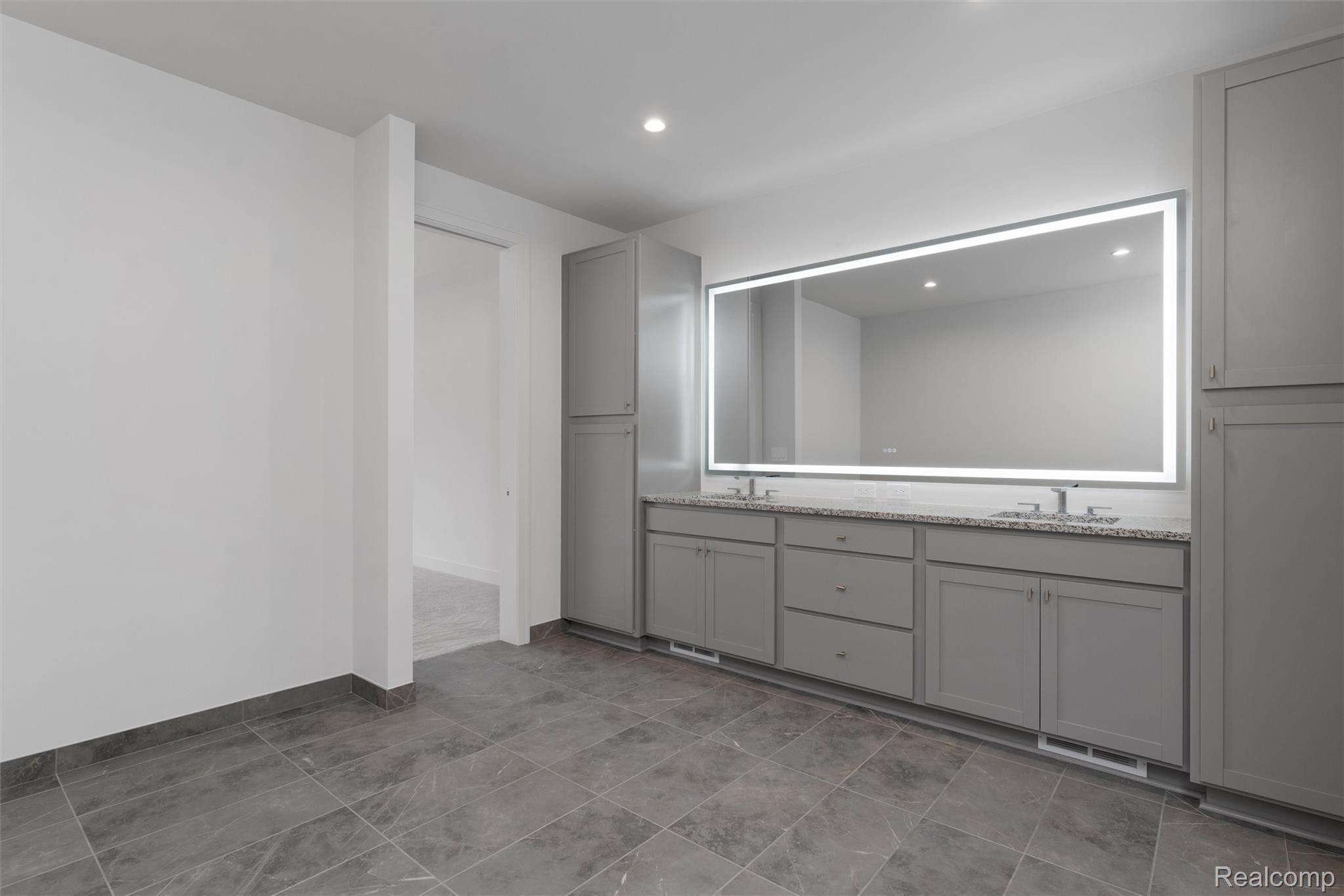 66 South Trail Court