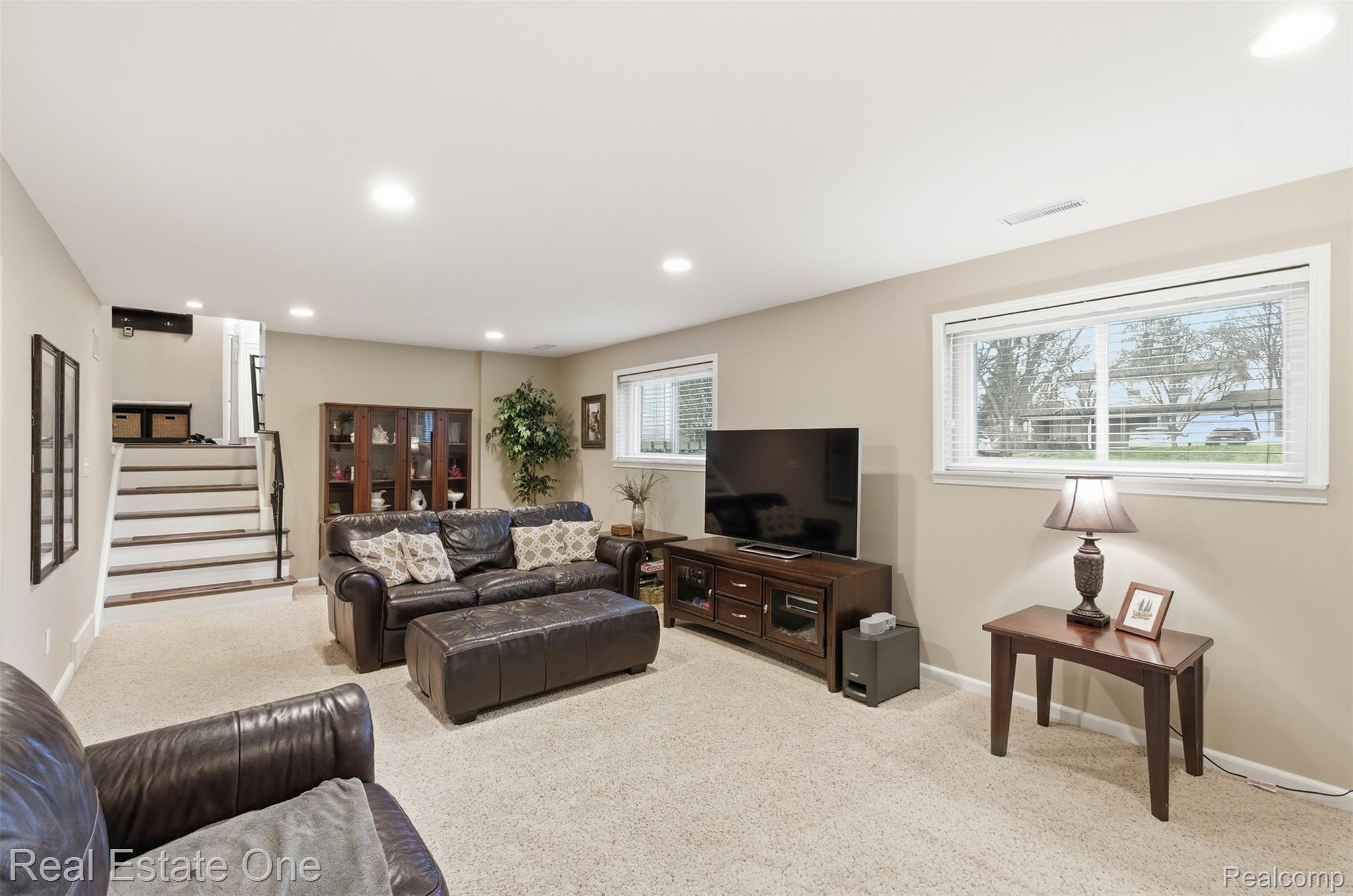 2327 Hillcrescent Drive
